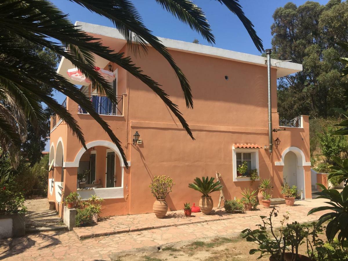Floros Apartments Agios Stefanos Avliotes  Exterior foto